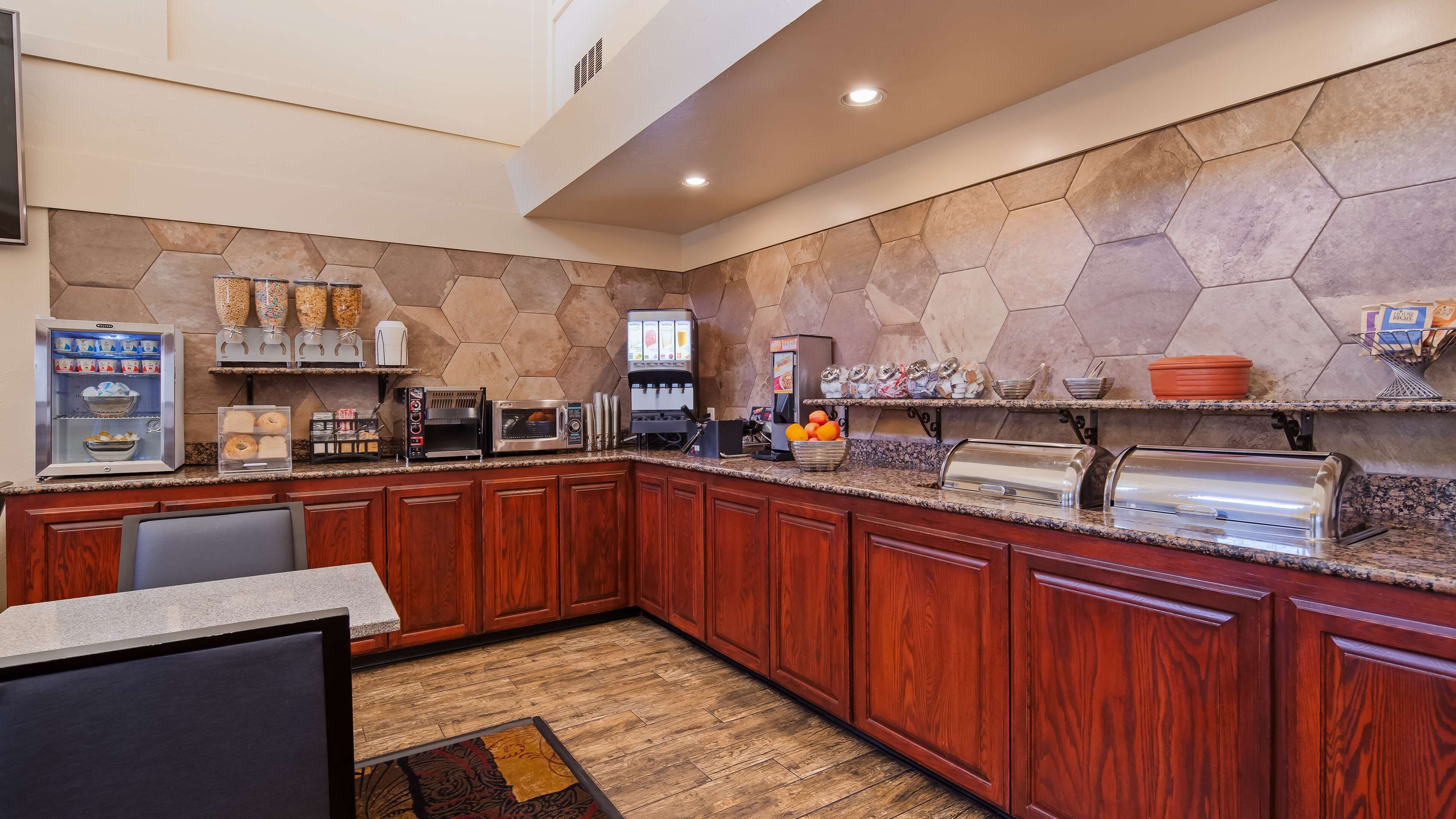 Best Western Plus Oklahoma City Yukon Hotel