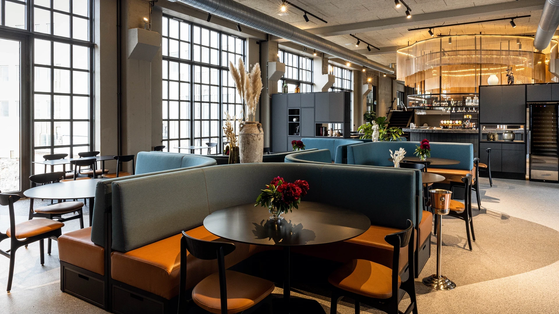 Grandi by Center Hotels