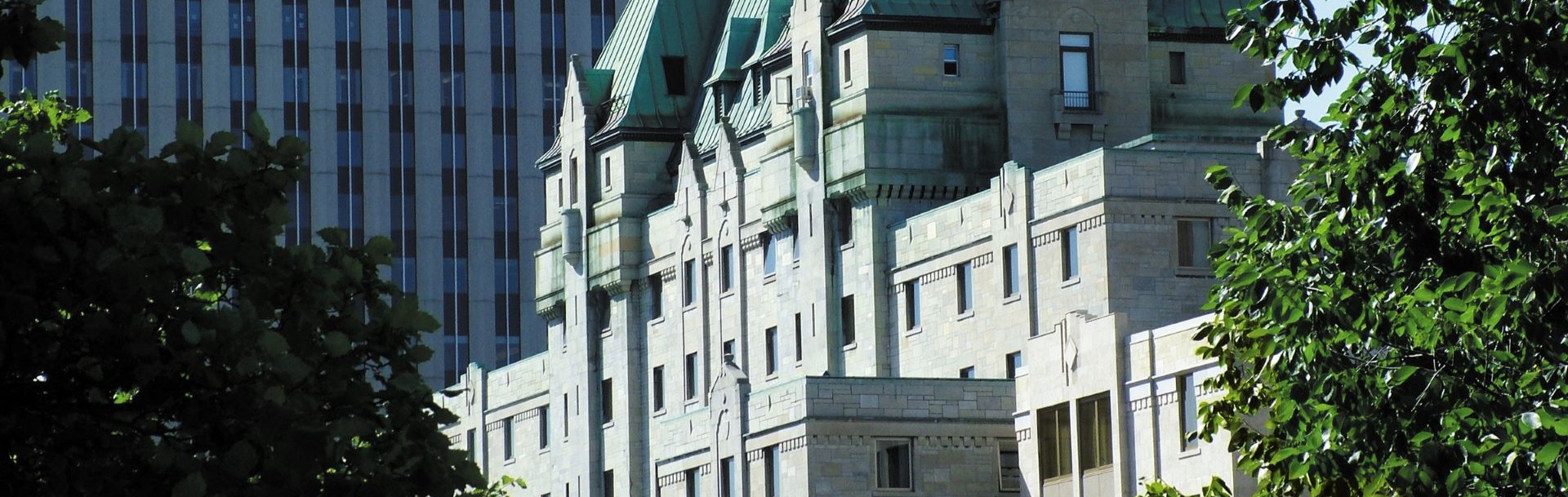 Lord Elgin Hotel