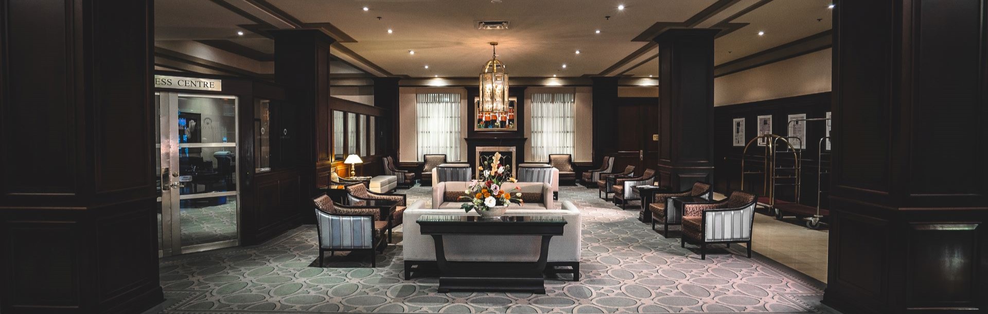 Lord Elgin Hotel