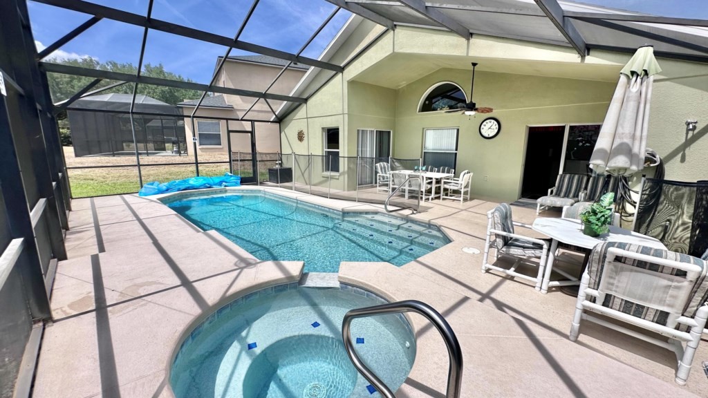 West Haven Villas, Davenport