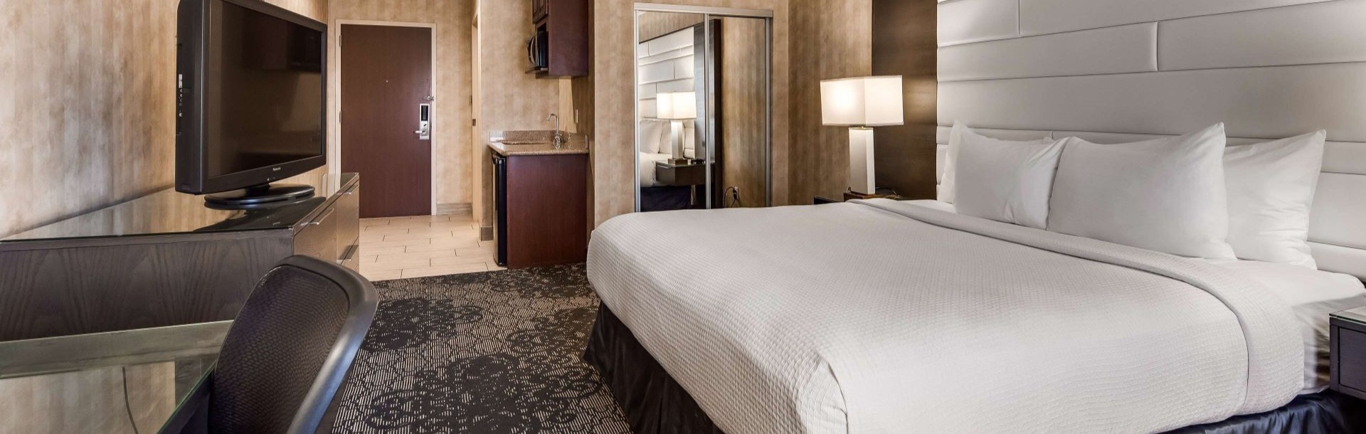 Best Western Plus Abbey Inn