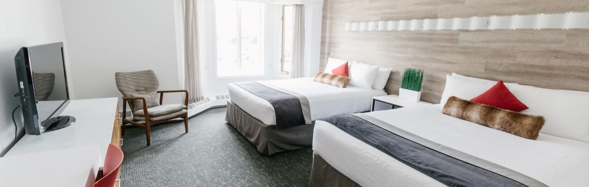 Elk and Avenue Hotel, Banff