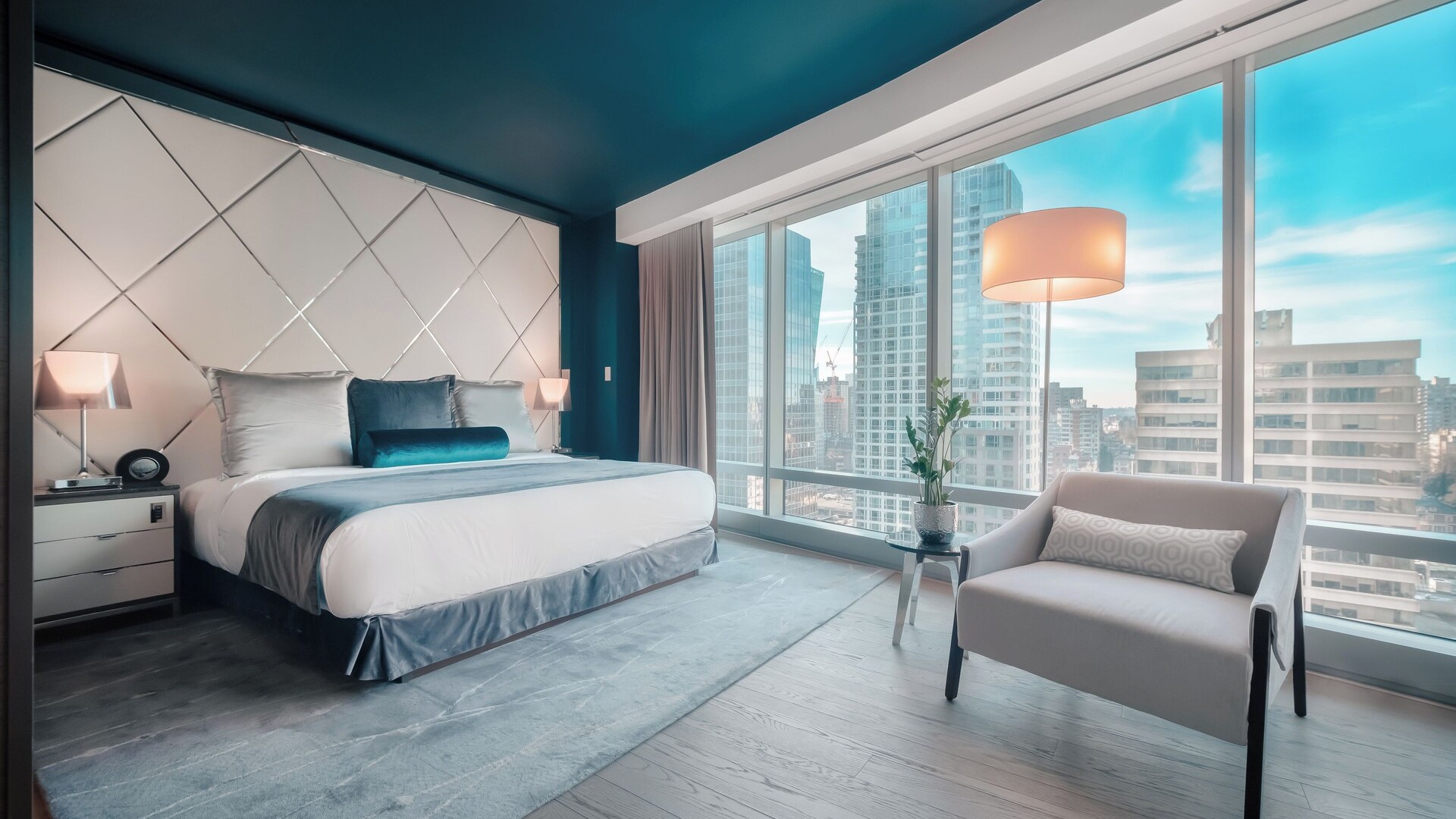 Paradox Vancouver