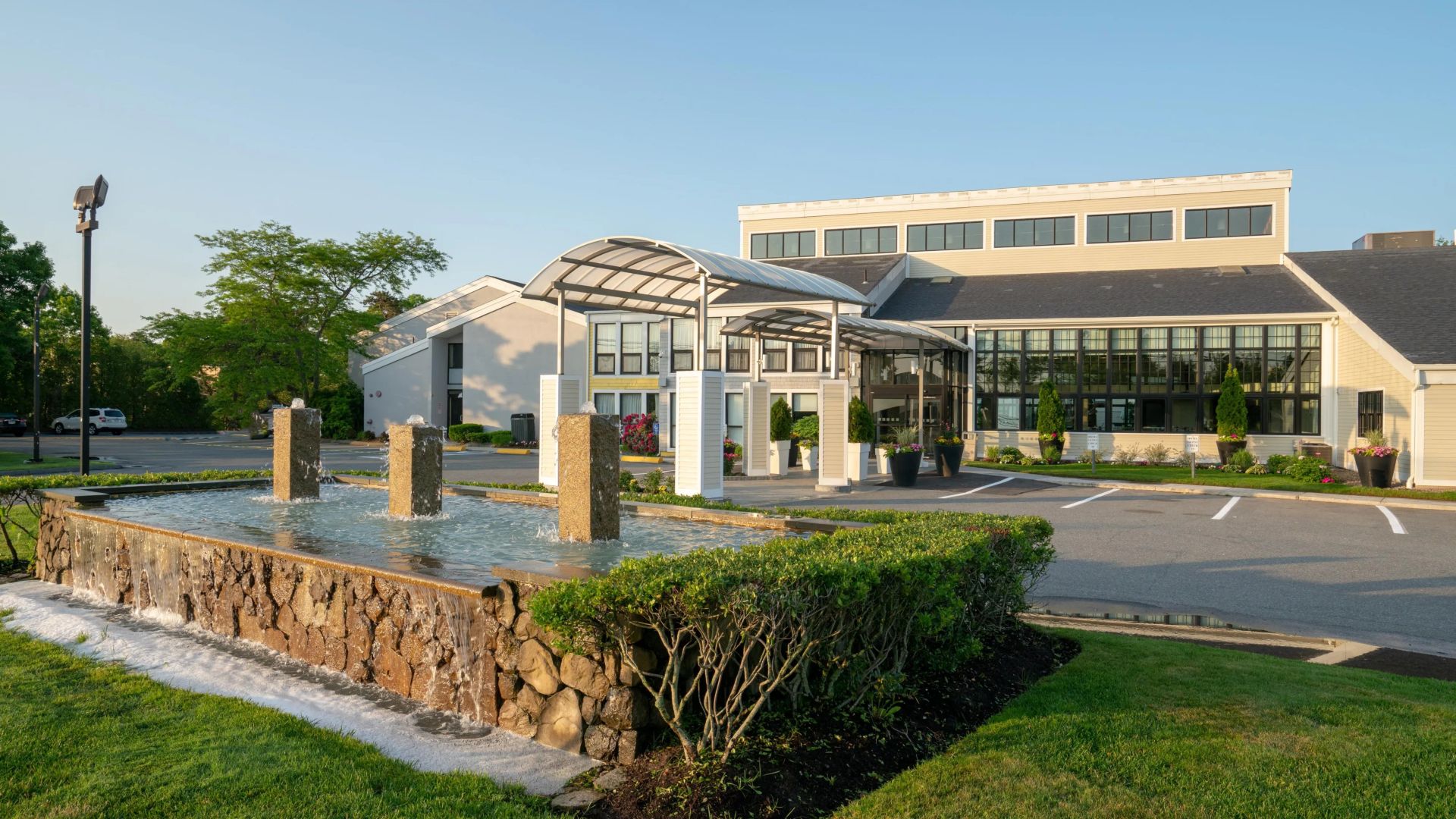 Holiday Inn Cape Cod - Hyannis