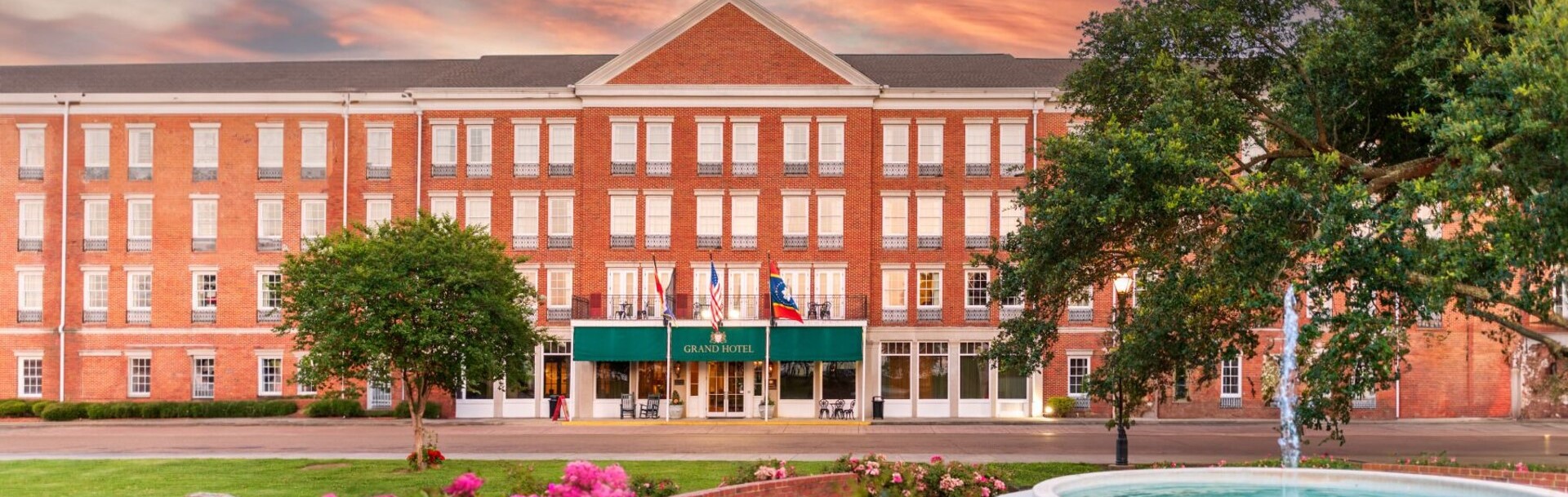 Natchez Grand Hotel