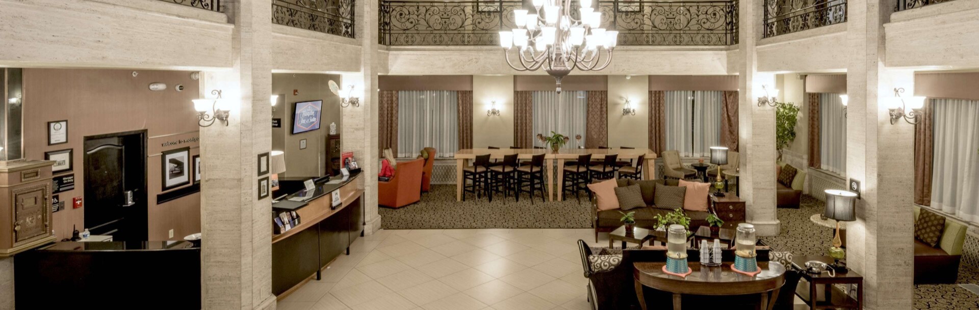 Hampton Inn & Suites Montgomery-Downtown