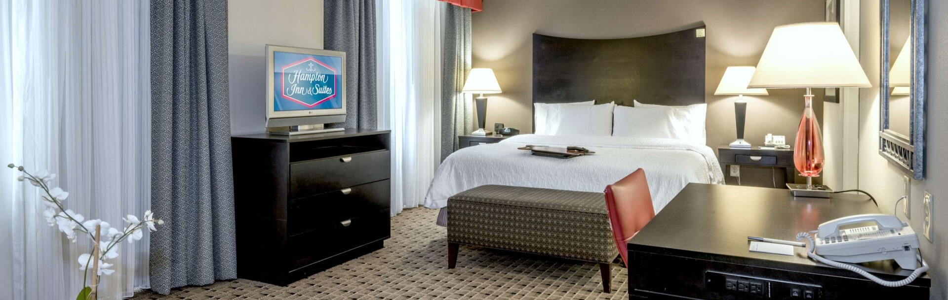 Hampton Inn & Suites Montgomery-Downtown