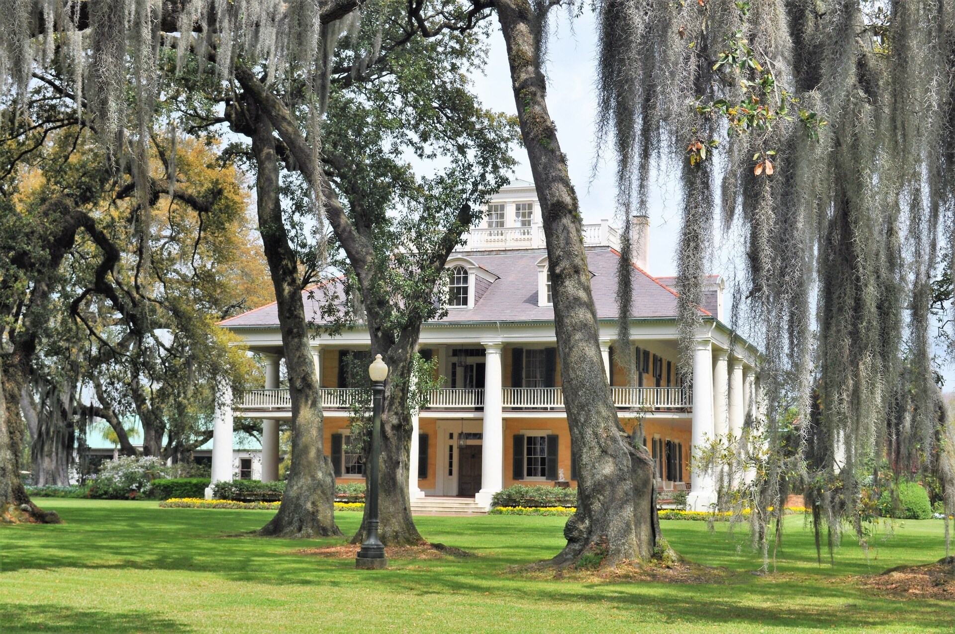 The Inn at Houmas House Plantation and Gardens