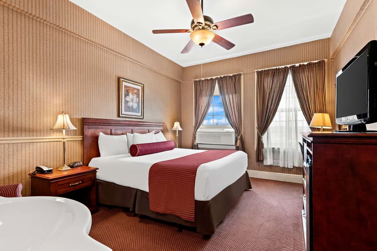 Genetti Hotel, SureStay Collection by Best Western, Williamsport