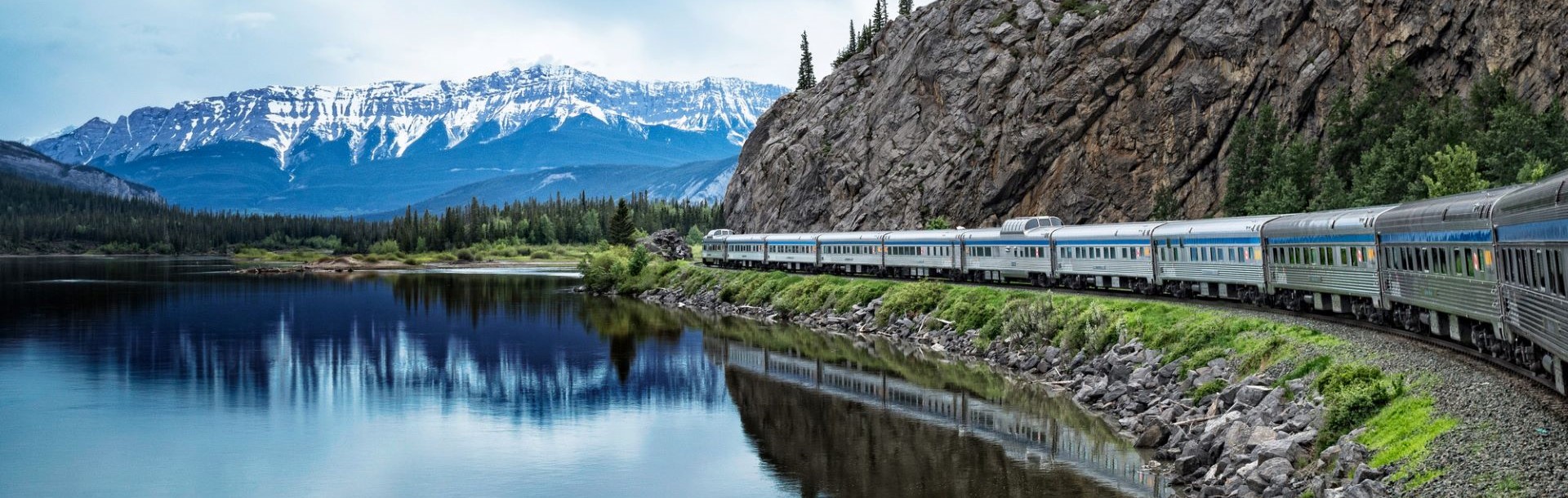  Canadian Rockies with Rail Travel